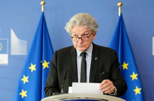 US Denies Visas to EU Ex-Commissioner and Four Others Over Censorship Allegations