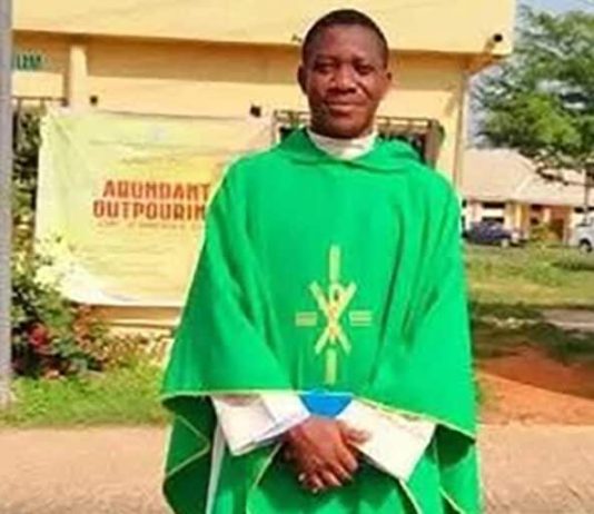 Gunmen Shoot Catholic Priest During Christmas Morning Mass in Imo